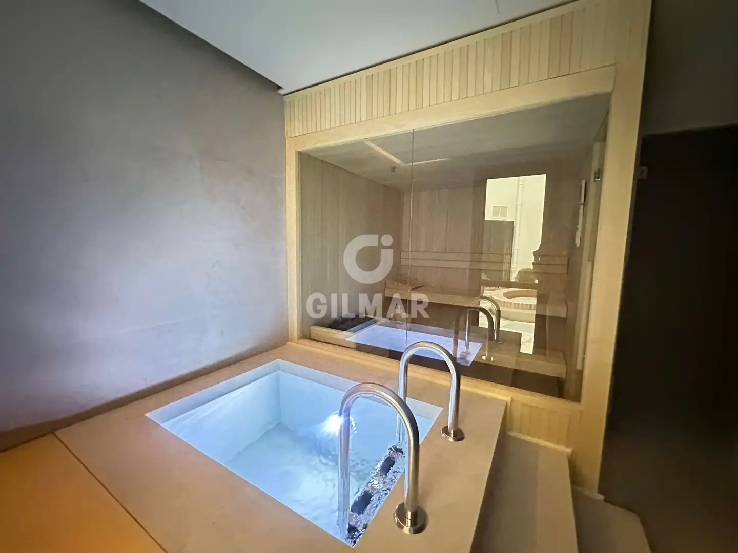 Bany de Pis en venda en Madrid amb Calefacció, Piscina i Moblat