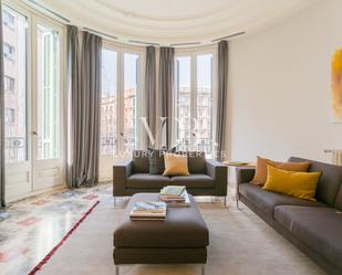 Living room of Apartment to rent in  Barcelona Capital  with Air Conditioner, Terrace and Furnished