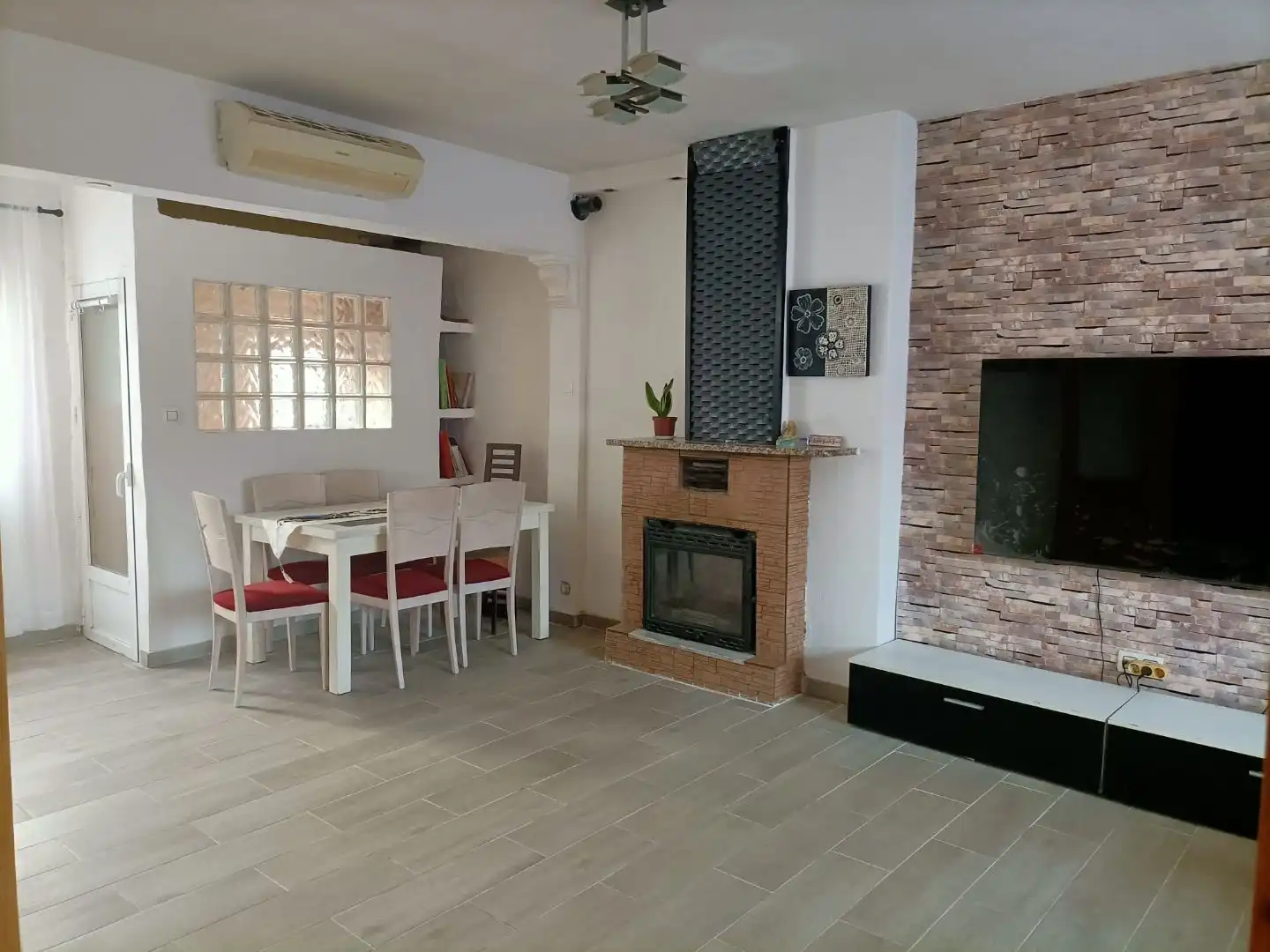 Living room of Houses for sale in Yeles  with Air Conditioner, Swimming Pool and Balcony