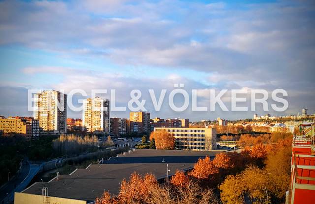 Ático en Alquiler en Paseo de la Virgen del Puerto en Imperial