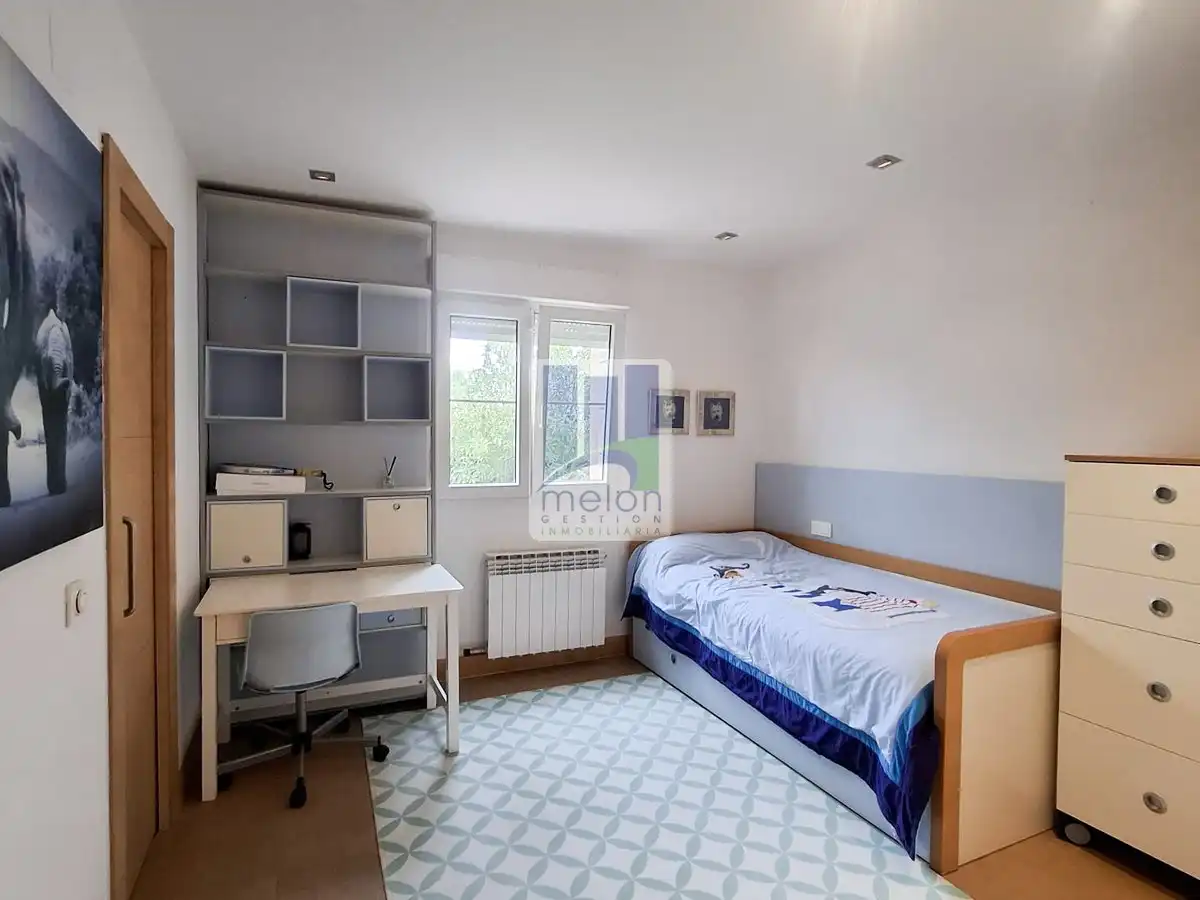 Habitación de Casa o chalet en venta en Valdorros con Trastero