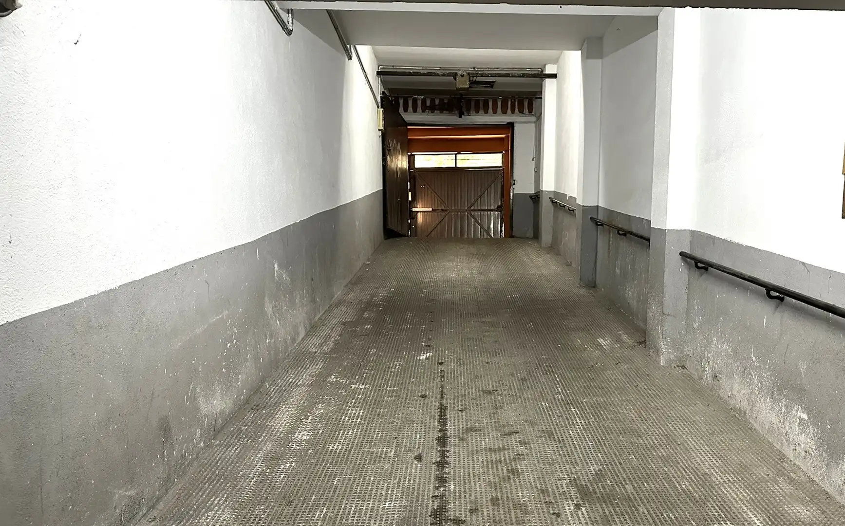 Garage zum Verkauf in Carrer de Montesa, Favara