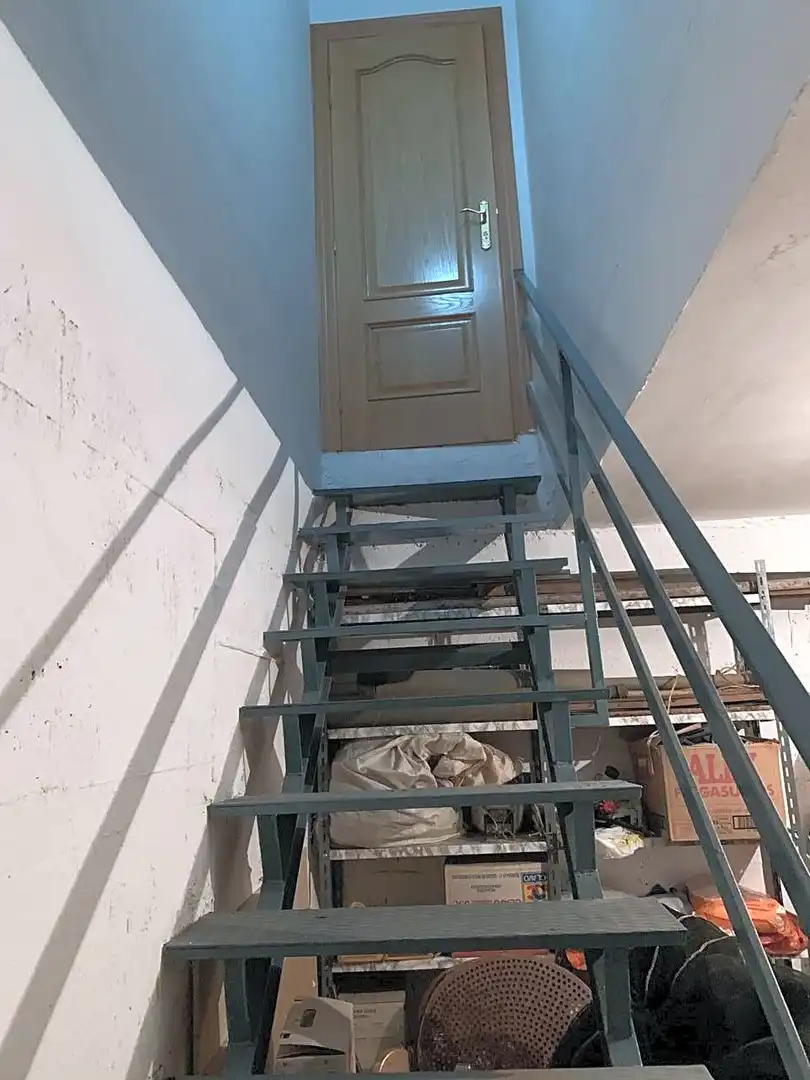 Casa o xalet en venda en  Logroño amb Calefacció, Parquet i Terrassa