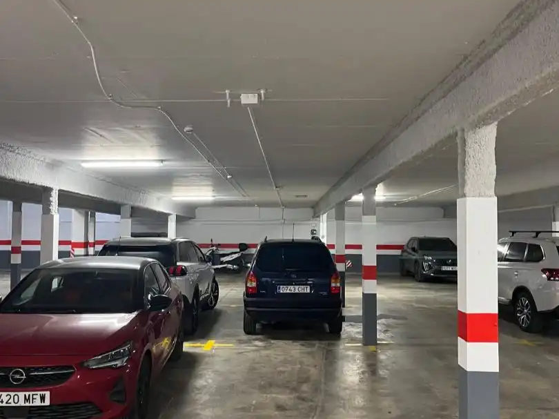 Parking de Garaje de alquiler en Benetússer, Valencia