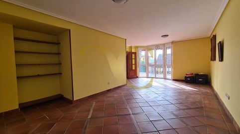 Foto 3 de Casa o xalet en venda a Calle Quinta, La Pola Siero, Siero