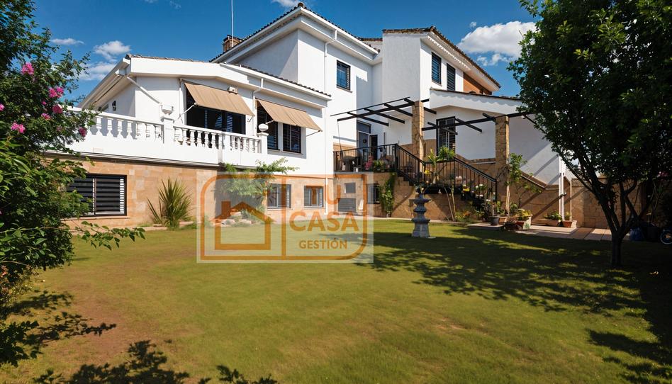 Foto 1 de Casa adosada en venda a Calle Carolina Coronado, Ruta de la Plata, Cáceres