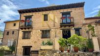 Vista exterior de Casa o xalet en venda en Peralejos de las Truchas amb Calefacció, Moblat i Forn