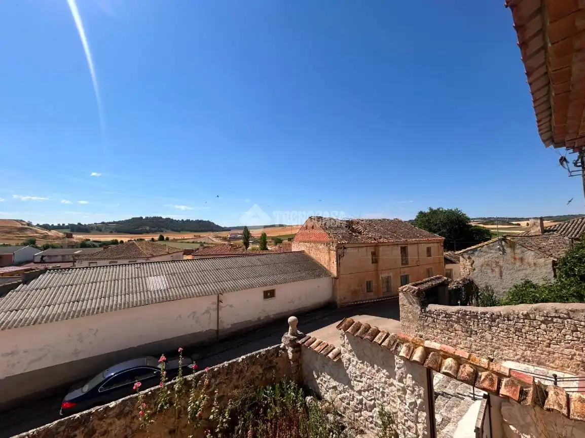 Vista exterior de Finca rústica en venta en Alba de Cerrato con Balcón