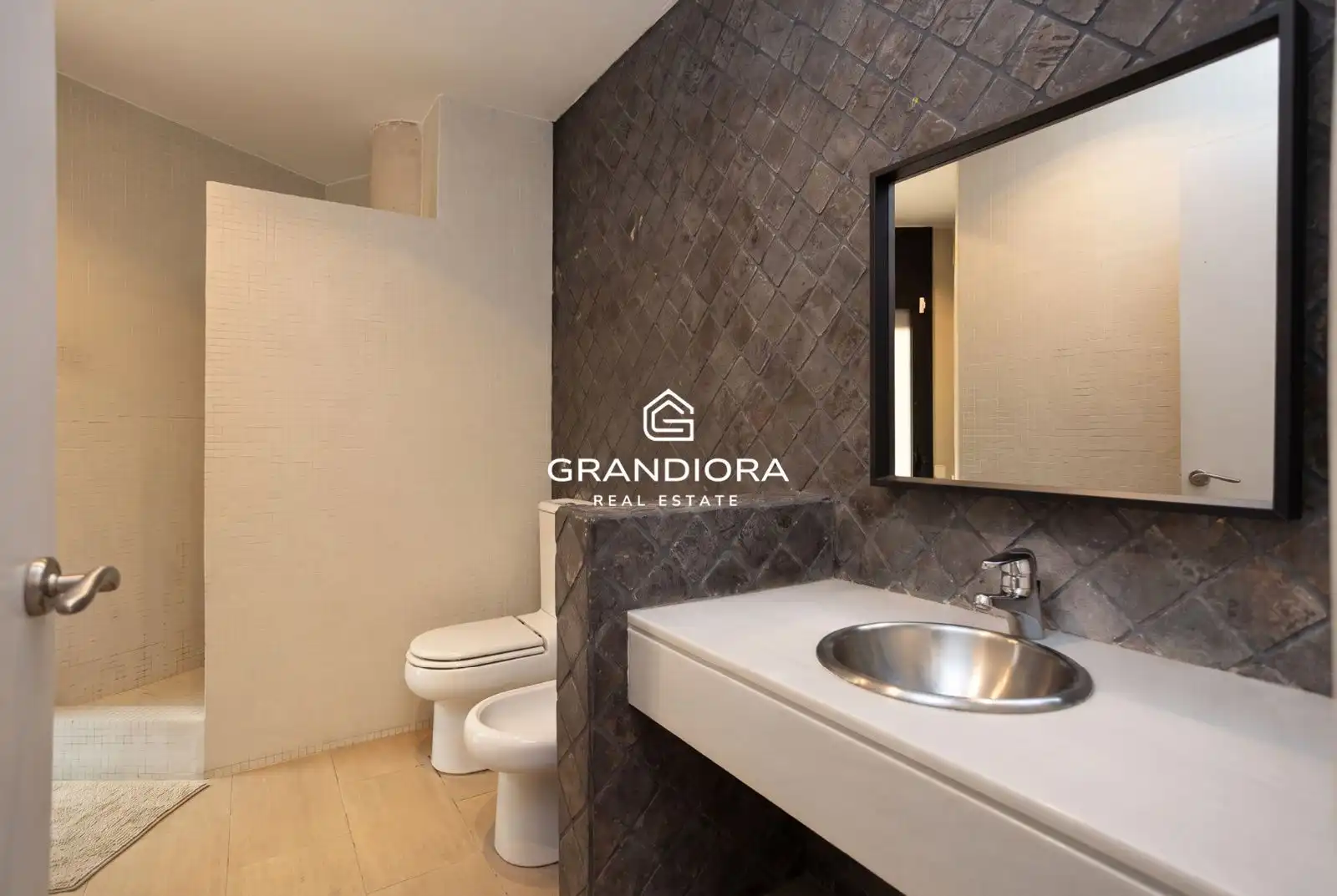 Bathroom of Houses for rent in Alella  with Swimming Pool