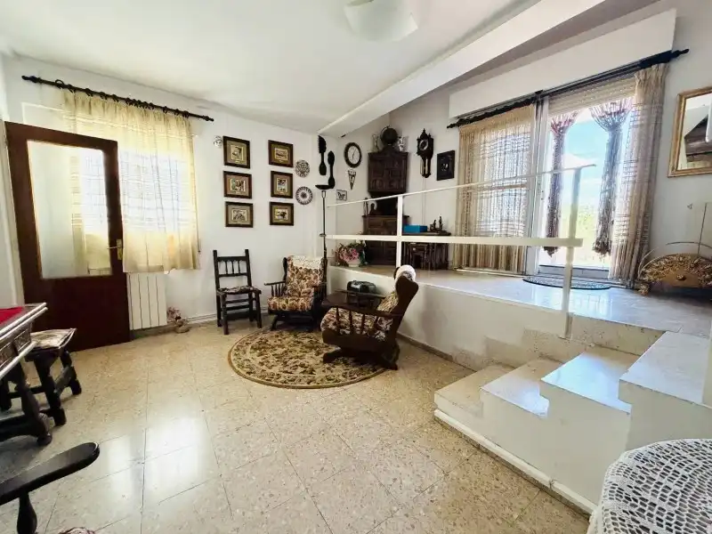 Sala d'estar de Dúplex en venda en El Espinar amb Calefacció, Jardí privat i Terrassa