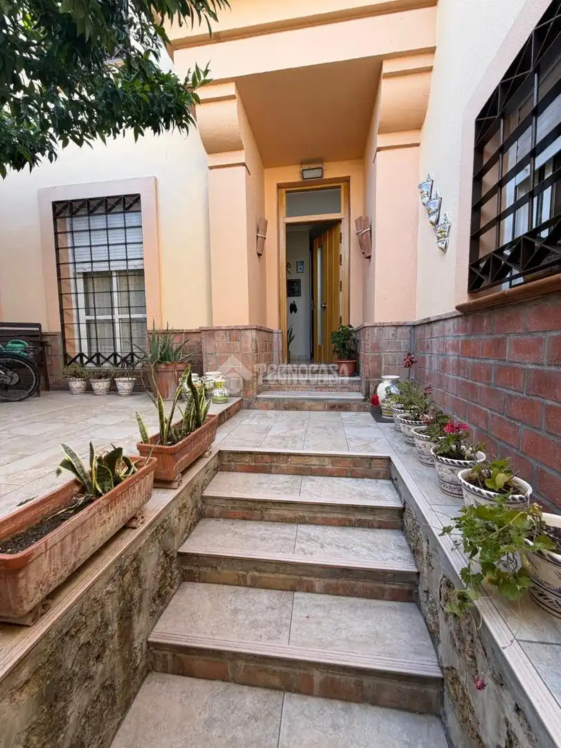 Vista exterior de Casa o chalet en venta en Montequinto con Aire acondicionado, Jardín privado y Terraza