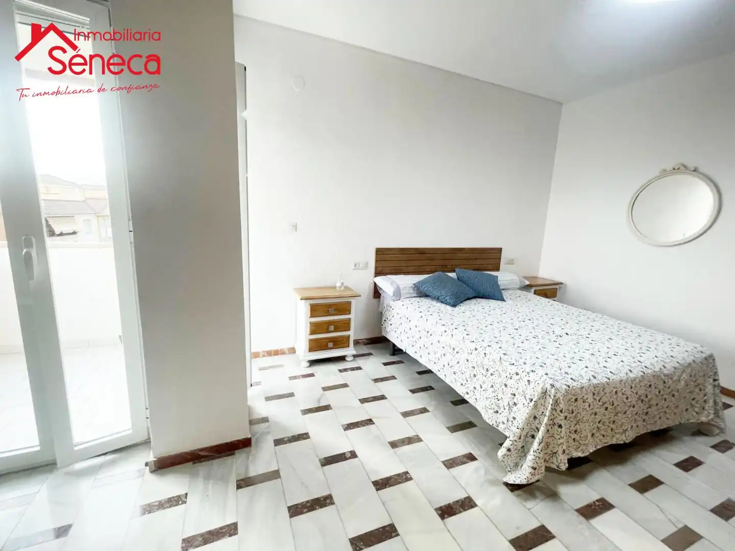 Habitación de Piso de alquiler en Córdoba con Aire acondicionado, Terraza y Amueblado