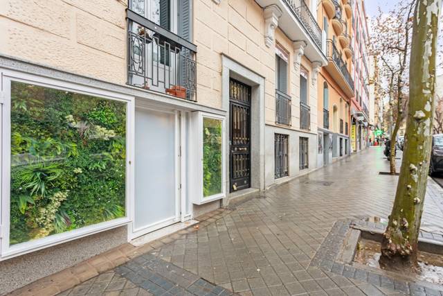 Local comercial en Venta en Argüelles