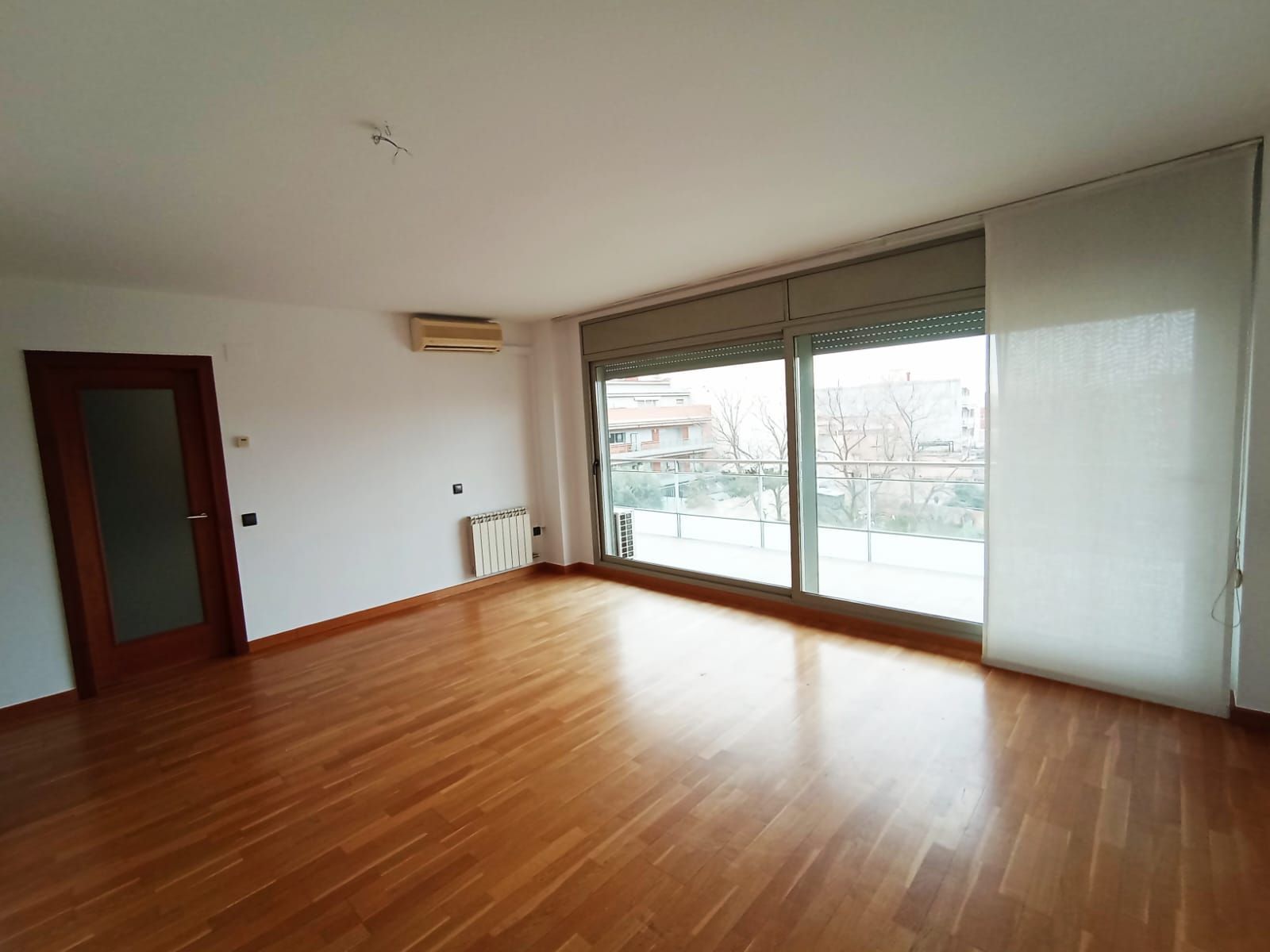 Flat for rent in Montserrat, Barri del Centre