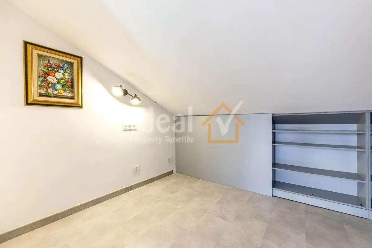 Terraced house with pool for sale in Jardin Botanico, imagen 25