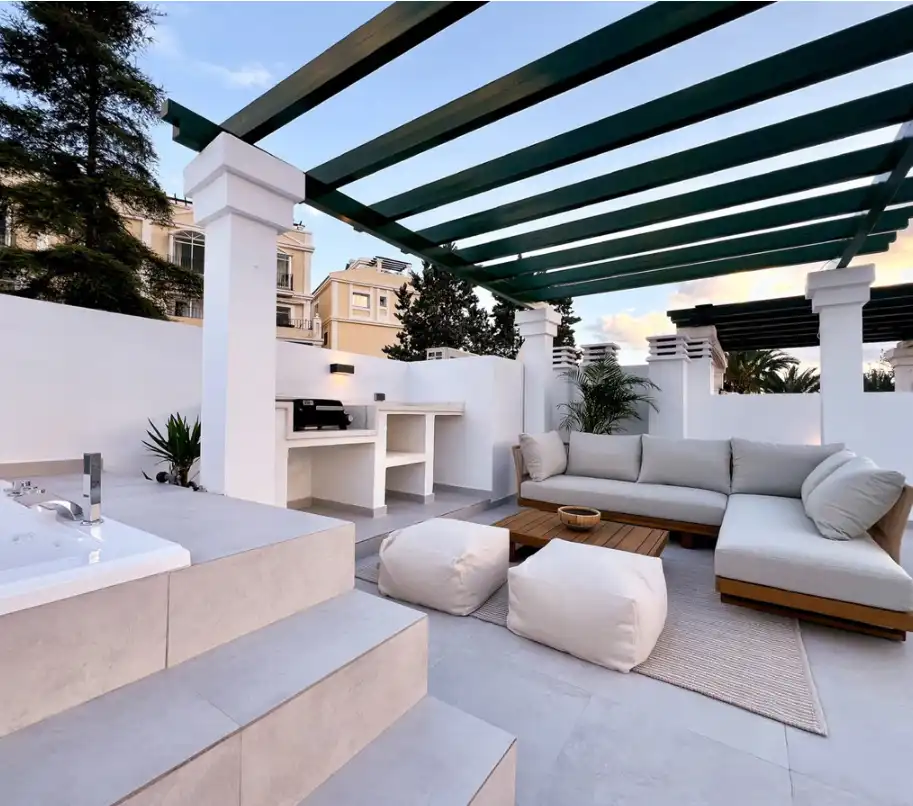 Piso con terraza en venta en Nueva Andalucía, imagen 2
