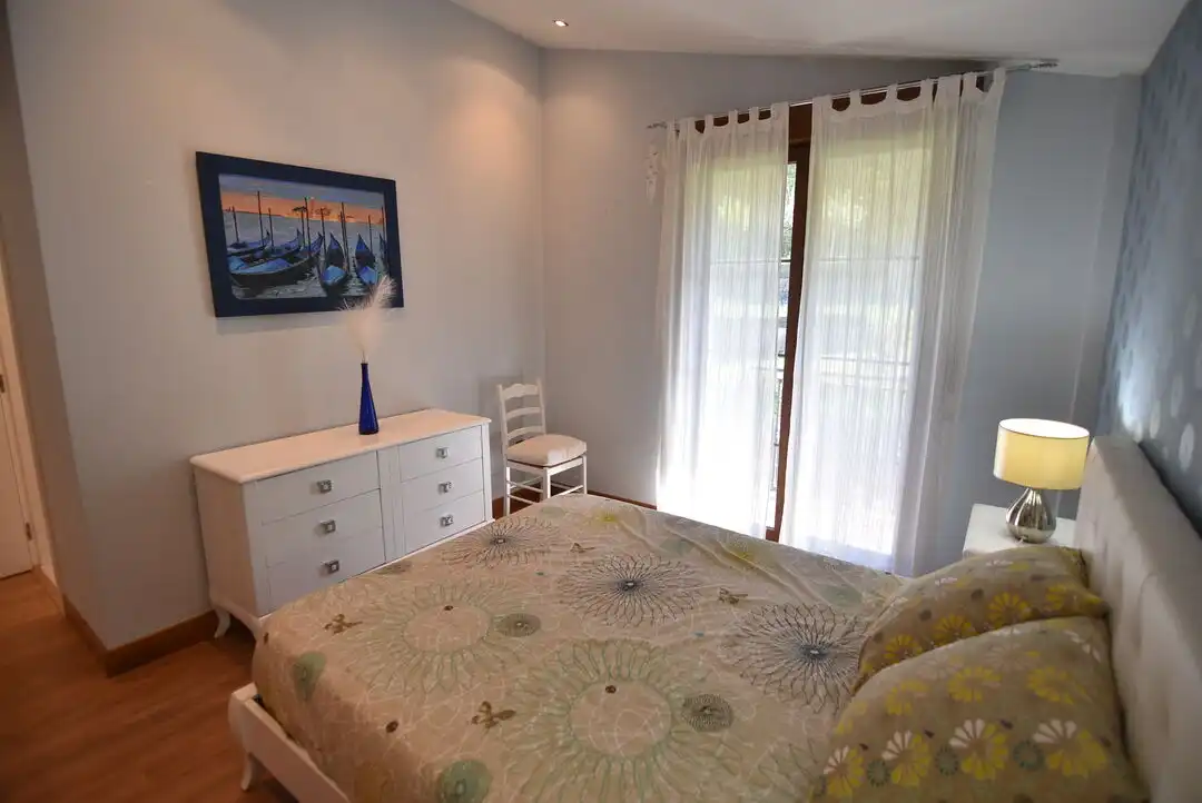 Dormitori de Casa o xalet en venda en Ermua amb Calefacció, Jardí privat i Terrassa