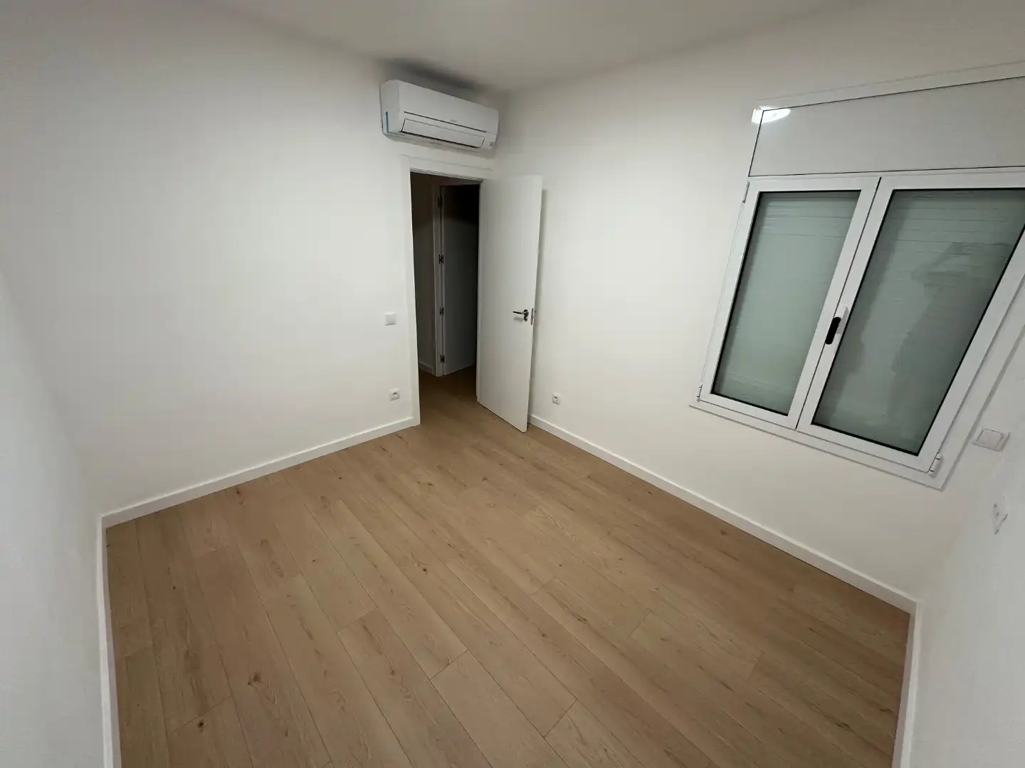 Flat with lift to rent in Carrer del Rec 21