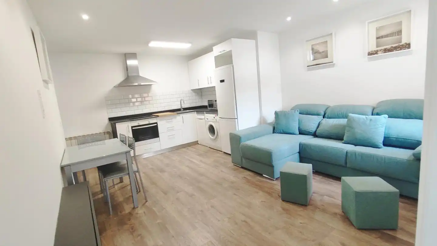 Sala de estar de Piso en venta en Mieres (Asturias) con Calefacción, Parquet y Trastero