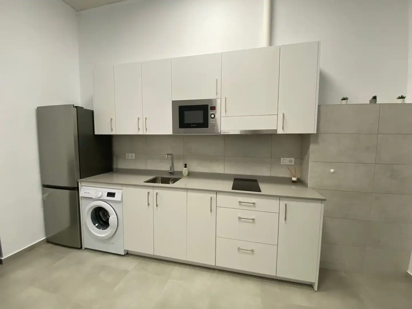 Cocina de Estudio de alquiler en Elche / Elx con Amueblado, Horno y Lavadora