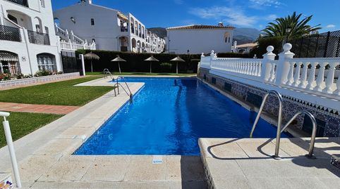 Foto 3 von Einfamilien-Reihenhaus zum Verkauf in Avenida Ciudad de Pescia, 55, Avda Pescia - Ctra de Frigiliana, Nerja