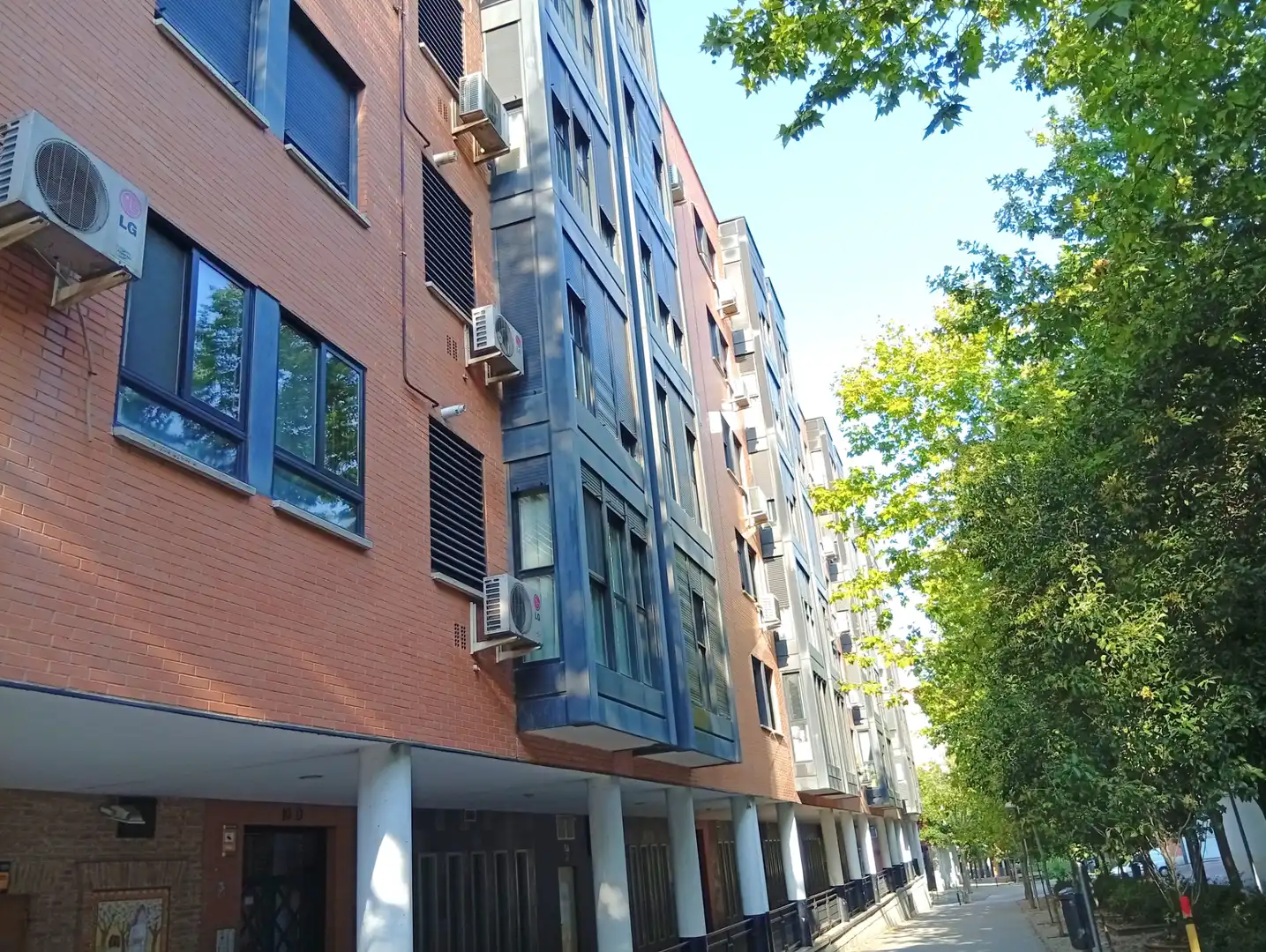 Exterior view of Flat for sale in Madrid  with Air Conditioner, Heating and Storage room
