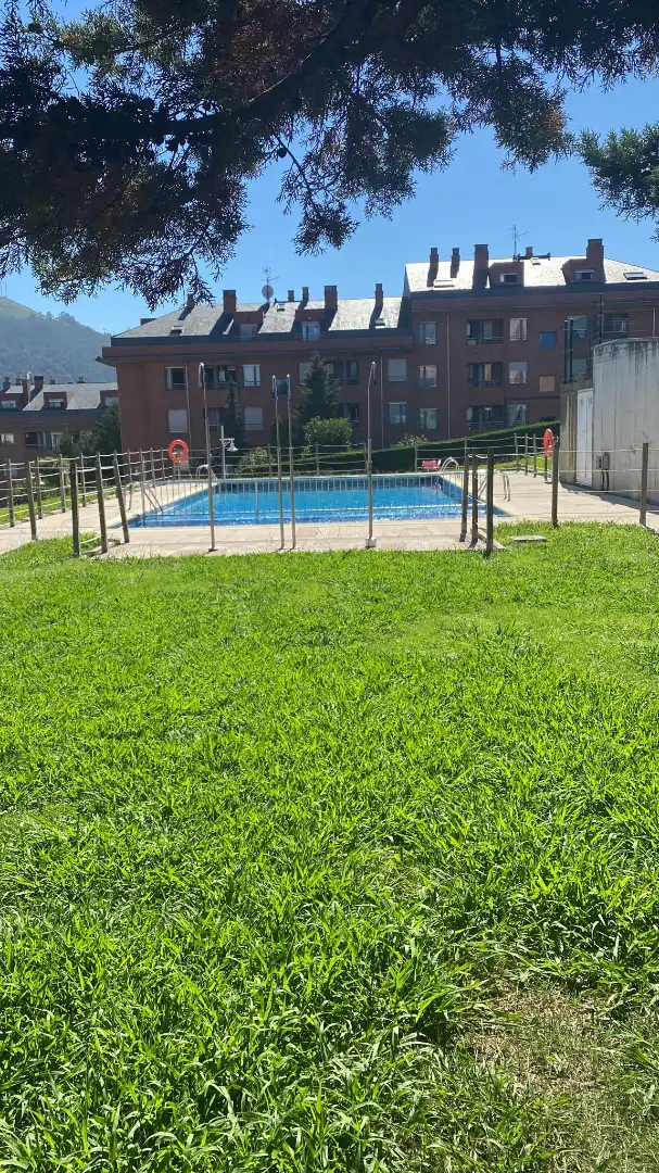 Schwimmbecken von Wohnung zur Miete in Castro-Urdiales mit Heizung, Möbliert und Gemeinschaftspool