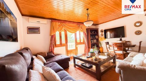 SE VENDE ESPECTACULAR CHALET EN CÚLLAR BAZA