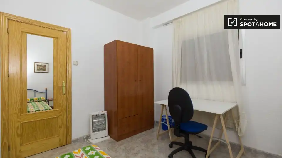 Habitación en Camino de Ronda
