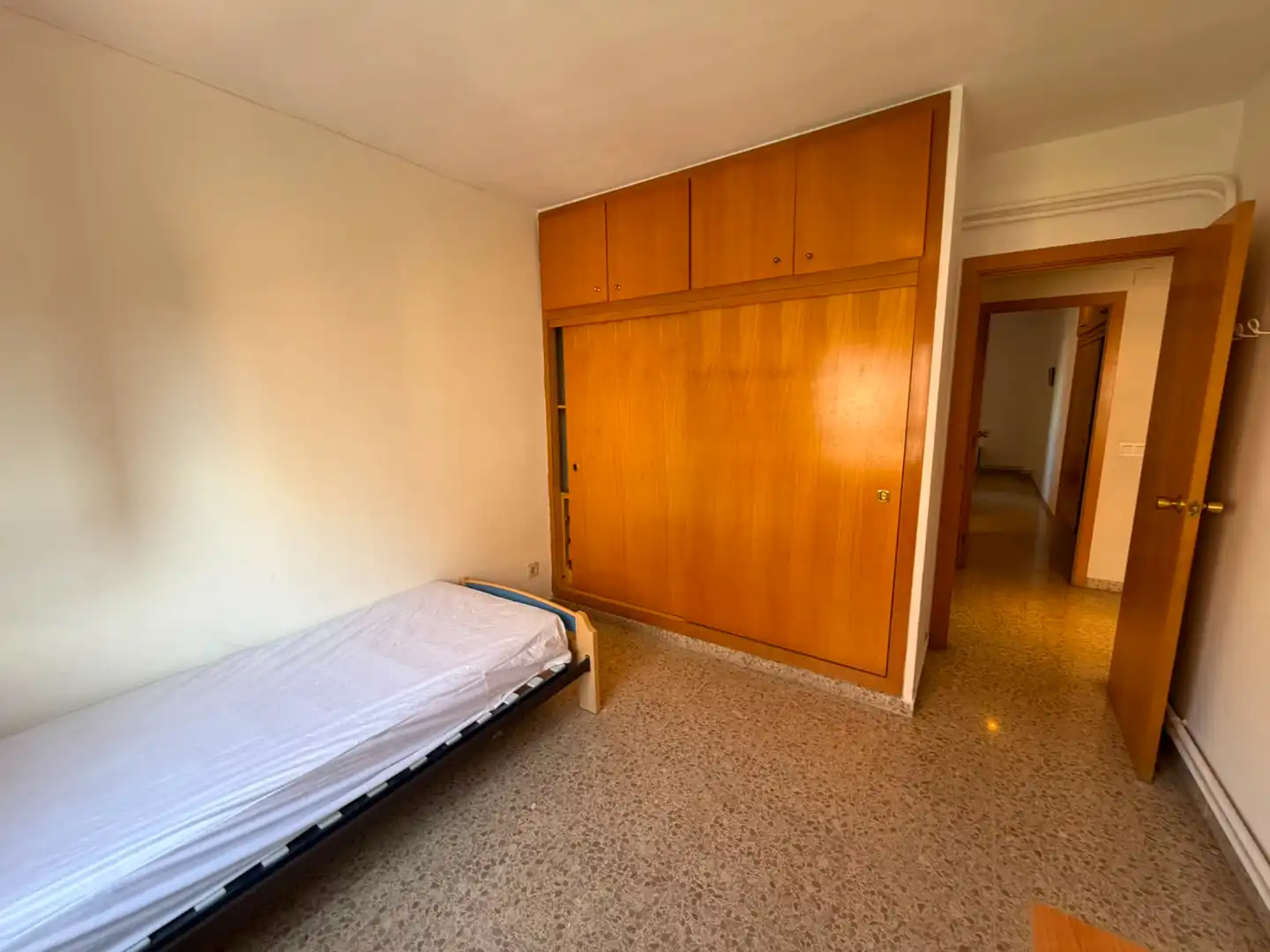 Schlafzimmer von Wohnung zur Miete in Lleida mit Heizung, Möbliert und Ofen