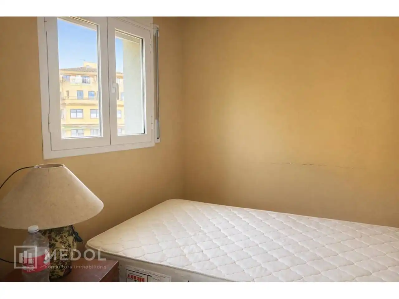 Dormitori de Casa o xalet en venda en Móra d'Ebre amb Aire condicionat, Parquet i Moblat