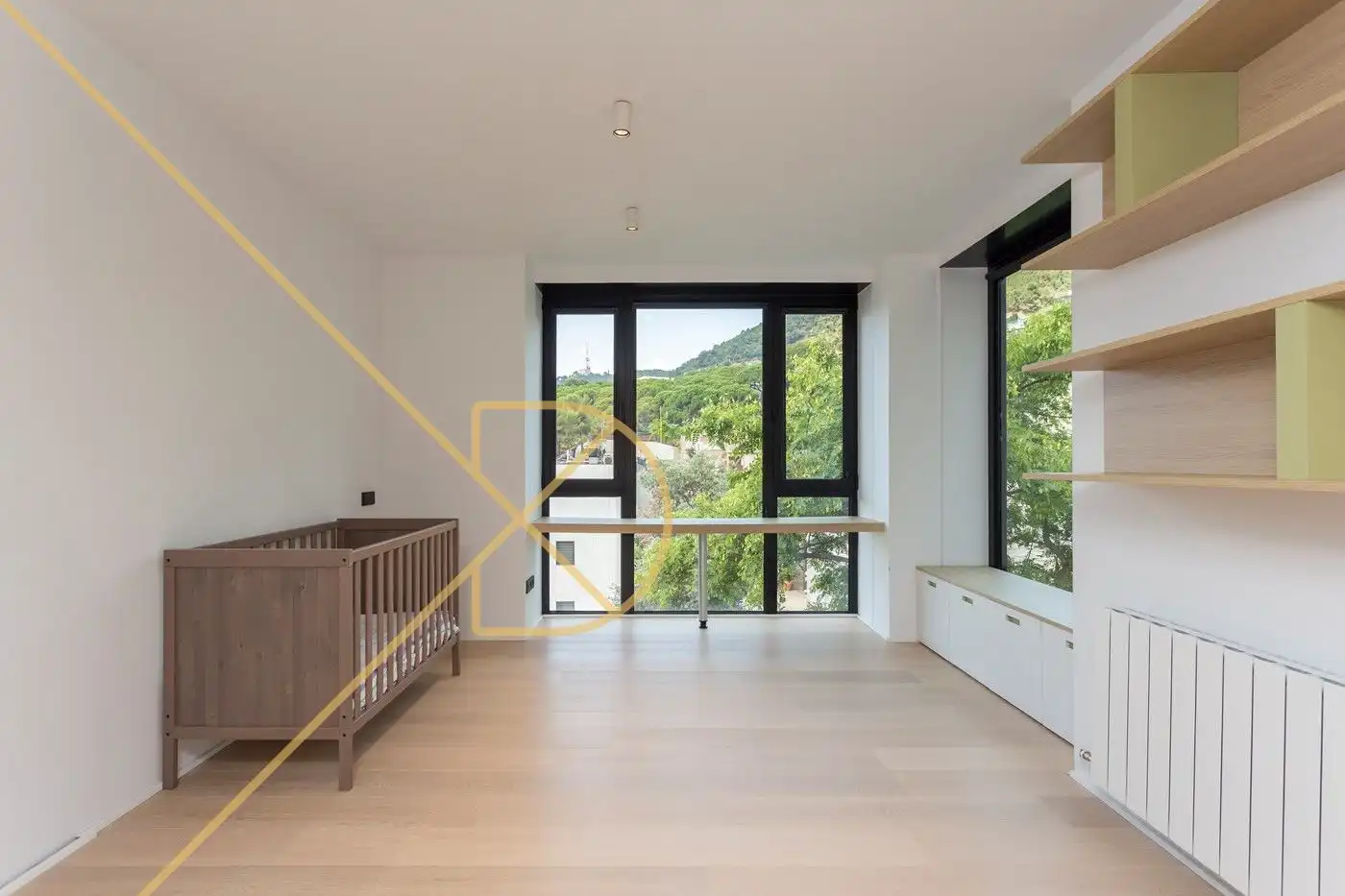 Dormitori de Casa o xalet en venda en Barcelona amb Aire condicionat, Calefacció i Parquet
