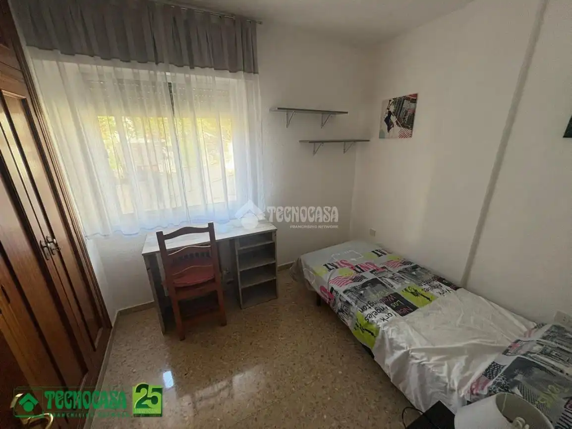 Bedroom of Flat for sale in Ciudad Real  with Air Conditioner and Heating