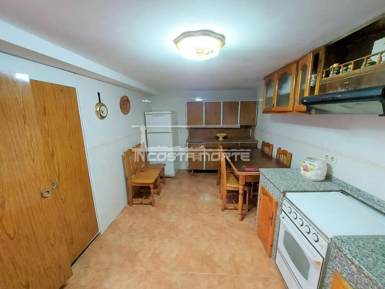 Casa adosada en venta en Camariñas con Trastero y Amueblado