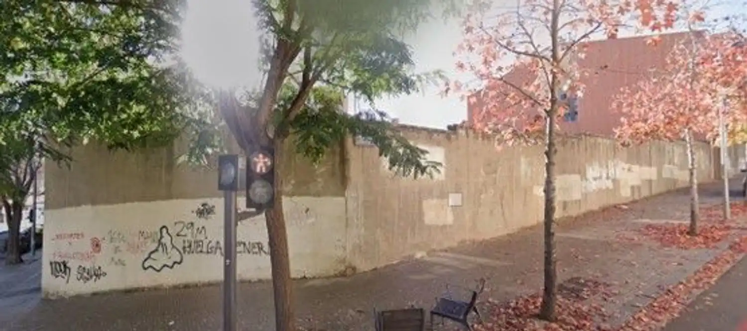 Lands and plots for sale in Avenida ďÀngel Sallent 131, imagen 4