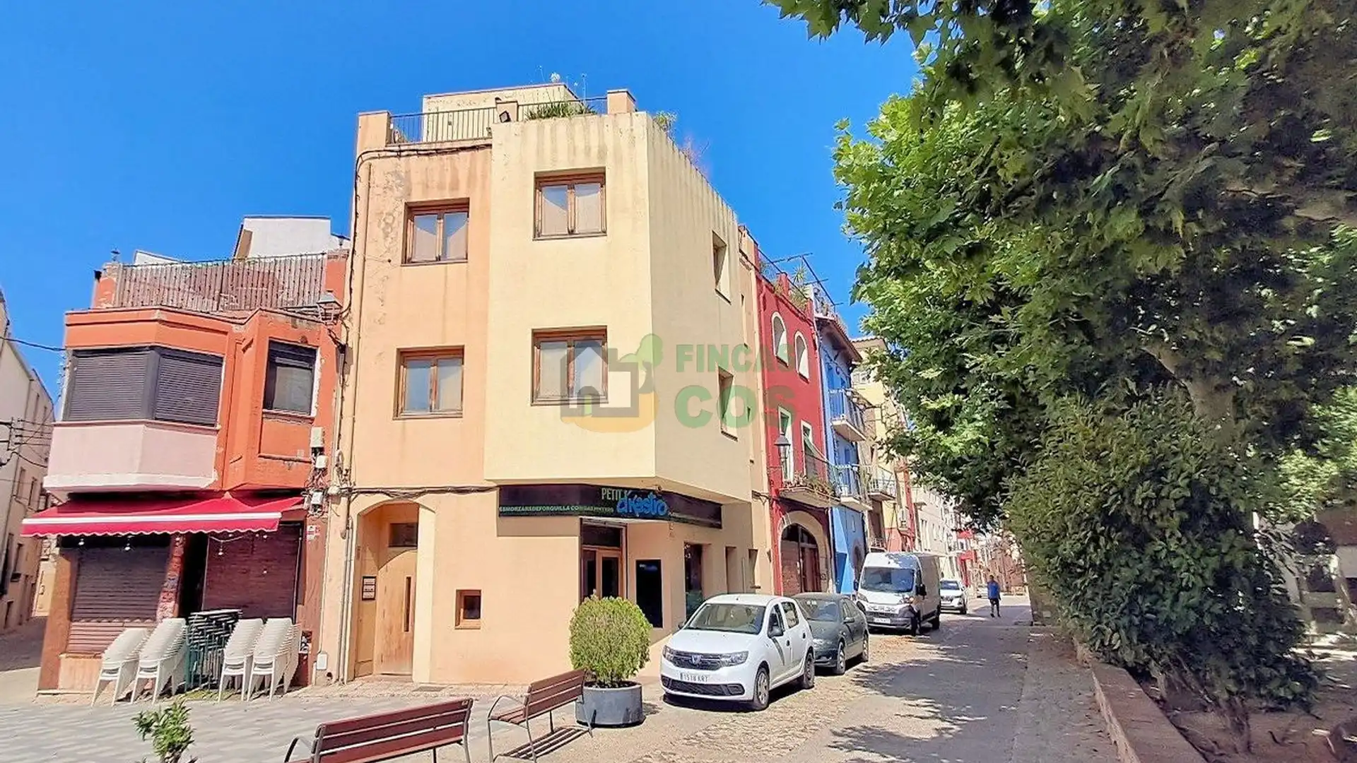 Vista exterior de Casa o xalet en venda en Vilallonga del Camp amb Terrassa i Moblat