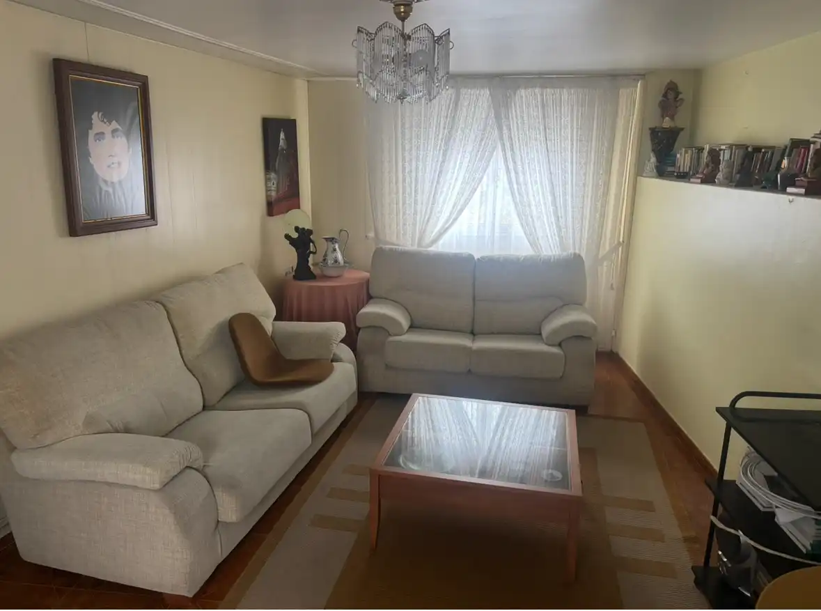 Living room of Houses for sale in Santiago de Compostela   with Heating, Private garden and Terrace