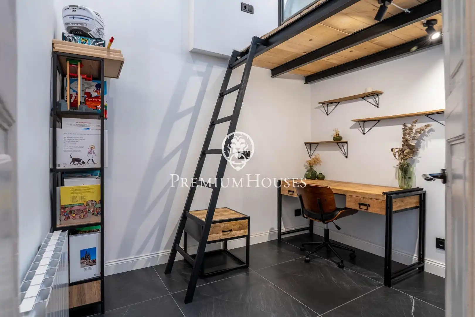 Flat for sale in Vilanova i la Geltrú  with Air Conditioner, Heating and Terrace