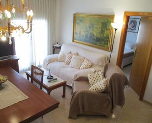 Living room of Flat for sale in  Barcelona Capital  with Furnished