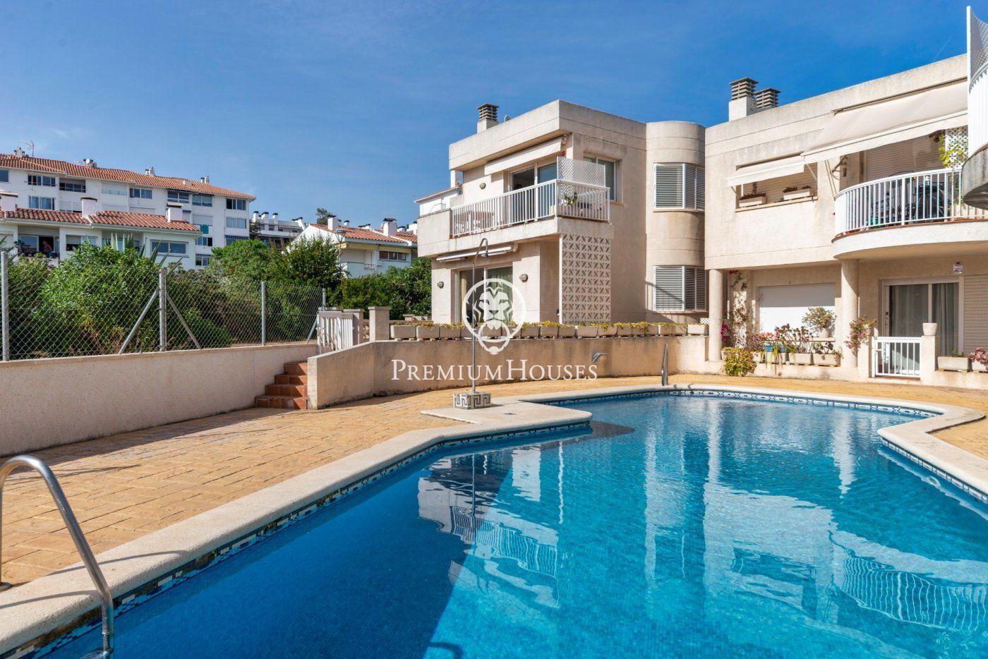 Exterior view of Single-family semi-detached for sale in Sitges  with Heating, Terrace and Storage room