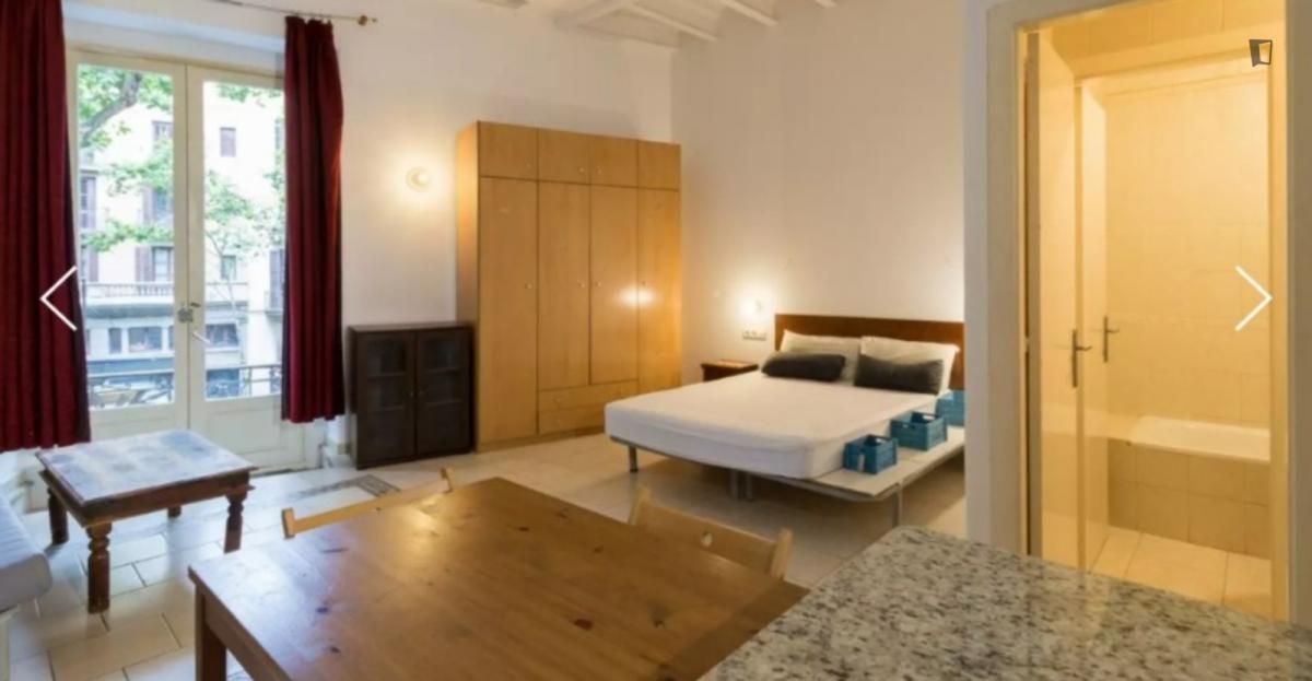 Study to rent in El Raval