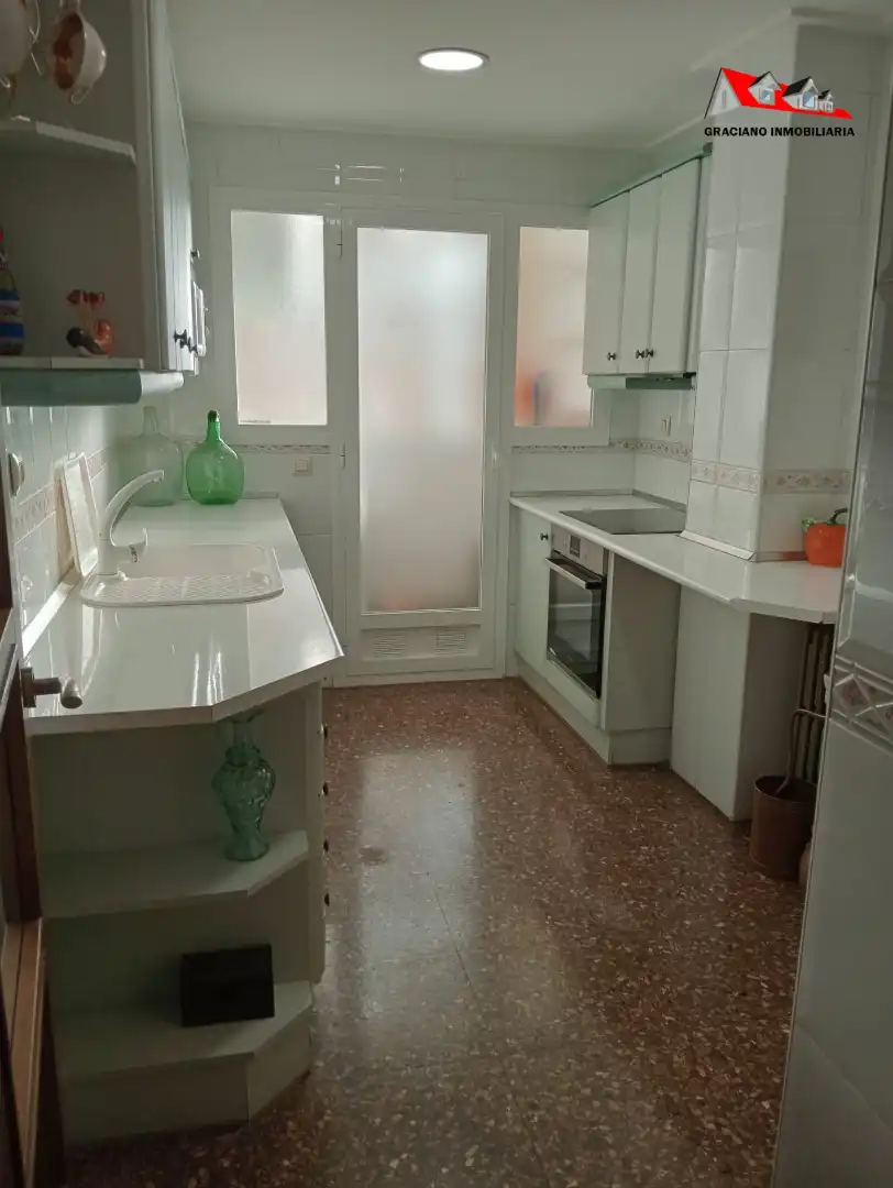 Cocina de Piso en venta en Albacete con Calefacción, Amueblado y Horno