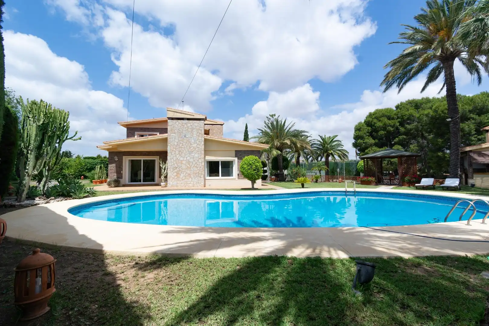 Jardí de Casa o xalet en venda en Cartagena amb Aire condicionat, Calefacció i Jardí privat