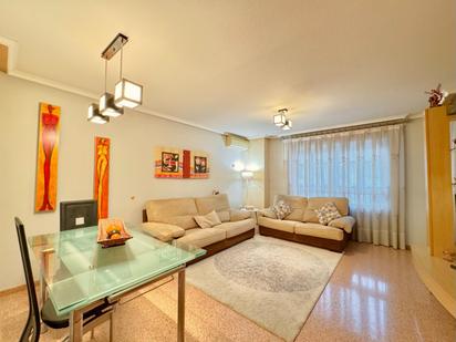 Living room of Flat for sale in Elda  with Air Conditioner, Heating and Private garden