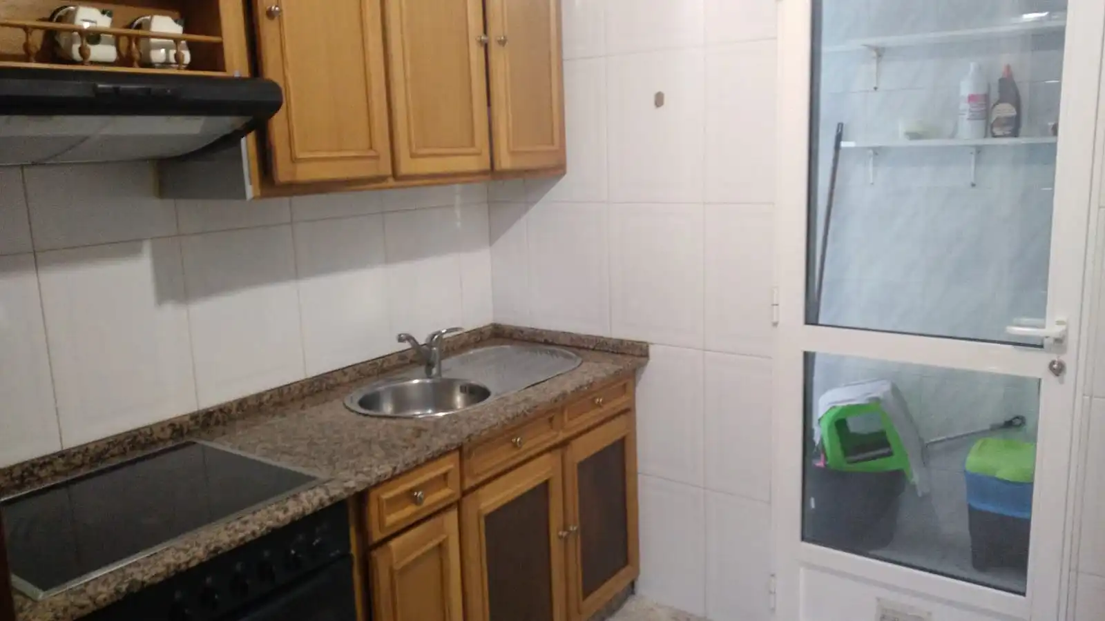 Kitchen of Flat for rent in O Burgo - Campus Universitario