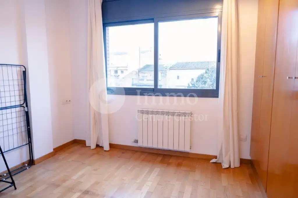 Habitación de Ático en venta en Mollerussa con Calefacción, Parquet y Terraza