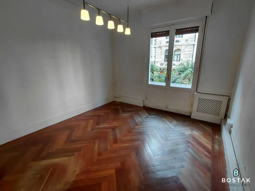 Schlafzimmer von Büro zur Miete in Bilbao  mit Heizung