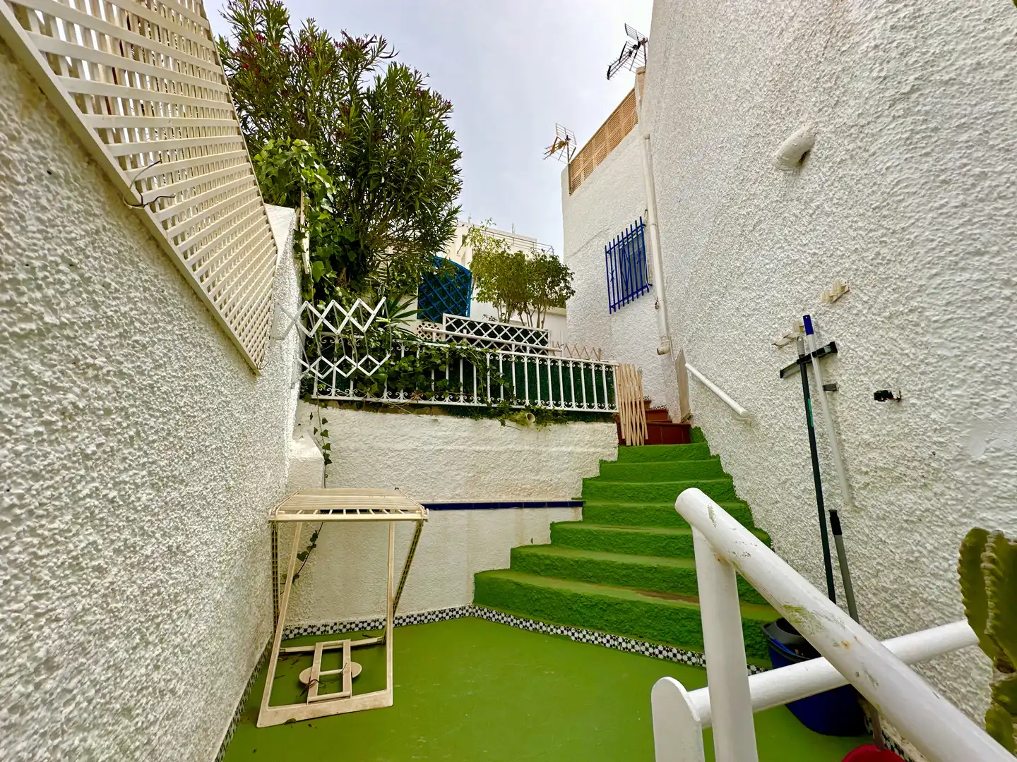 Houses for sale in Calle Montemar, San José