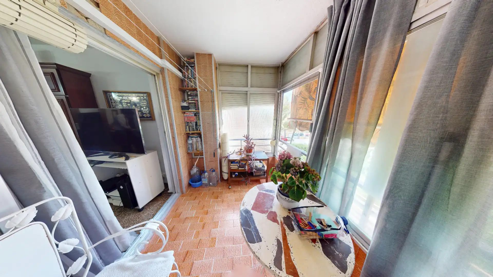 Terraza de Piso en venta en Alicante / Alacant con Terraza y Internet