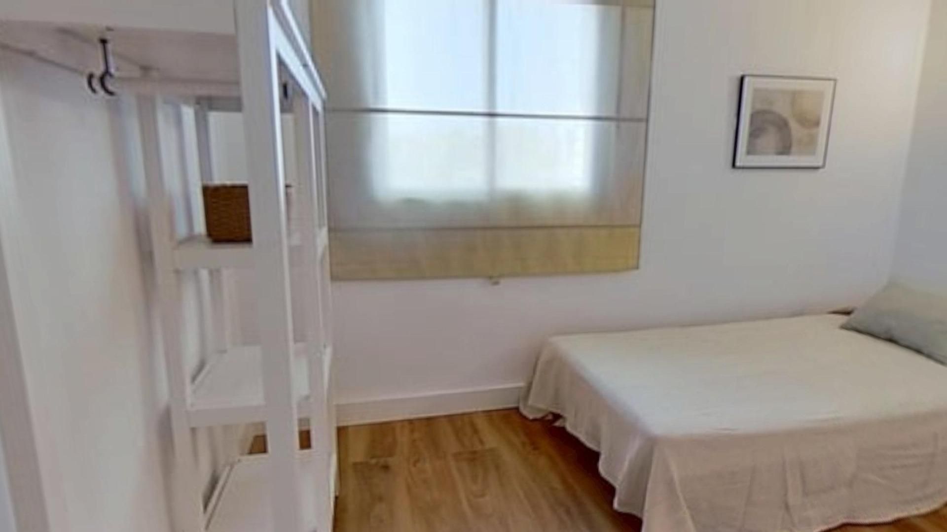 Habitación de Piso de alquiler en  Madrid Capital